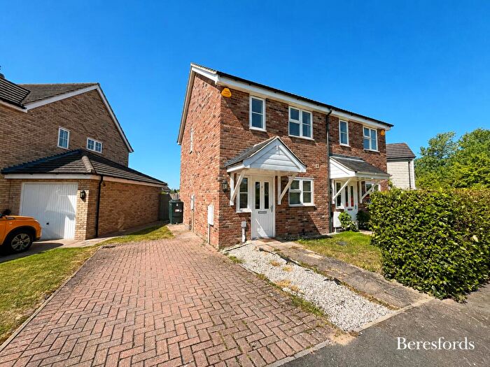 2 Bedroom End Of Terrace House To Rent In Benham Close, Goldhanger, CM9