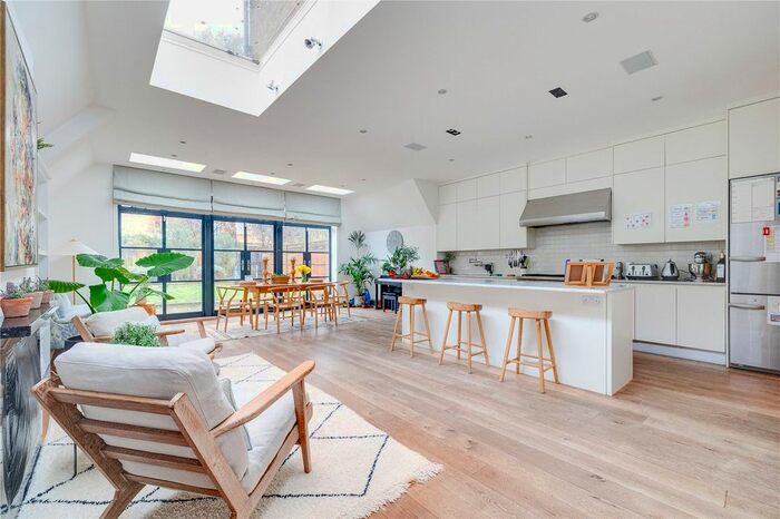 5 Bedroom Semi-Detached House To Rent In Doneraile Street, London, SW6