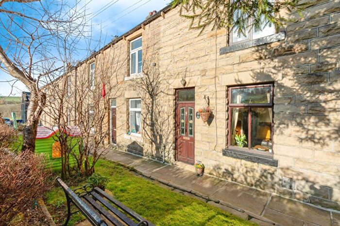 1 Bedroom Terraced House For Sale In Hawley Street, Winewall, Colne, Lancashire, BB8