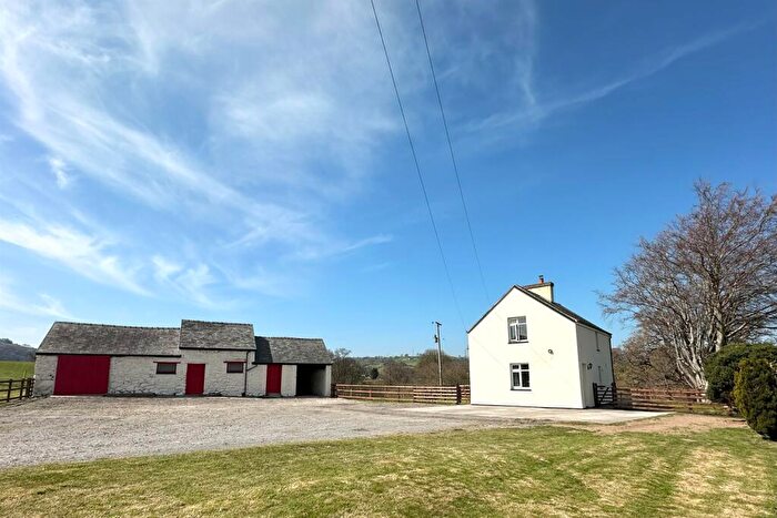 3 Bedroom Detached House To Rent In Cae Faes, Corwen, LL21