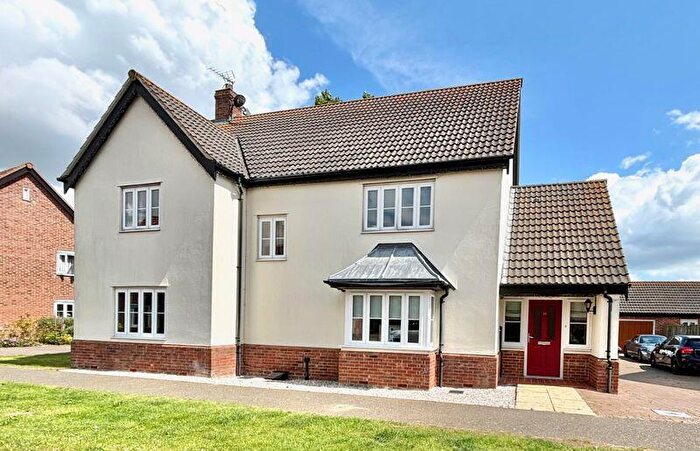 4 Bedroom Detached House For Sale In Victory Avenue, Bradwell, Great Yarmouth, NR31