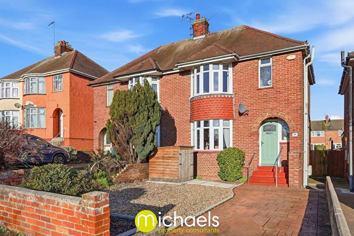 3 Bedroom Semi Detached House For Sale In St Andrews Avenue, Colchester, CO4