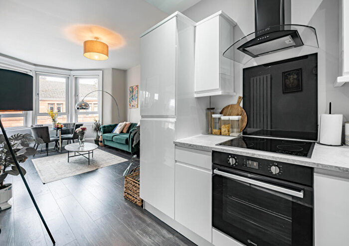 2 Bedroom Flat For Sale In Flat /, Tassie Street, Shawlands, G41
