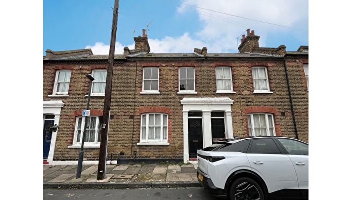 3 Bedroom Property For Sale In Braddyll Street, Greenwich, London, SE10