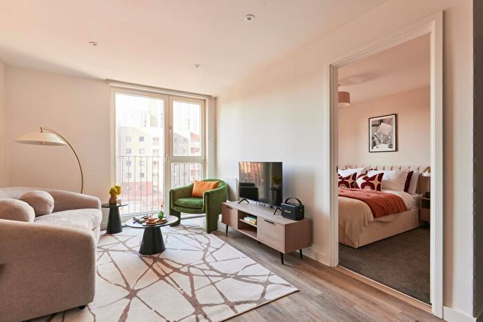 2 Bedroom Apartment To Rent In The Castings, Heyrod Street, Manchester, M1