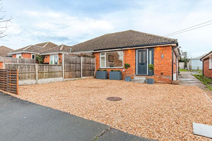 3 Bedroom Semi-Detached Bungalow For Sale In Attractive Bungalow In Hunstanton, PE36