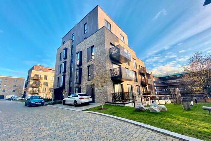 3 Bedroom Flat To Rent In Chiltern Heights, Caledonian Road, N1