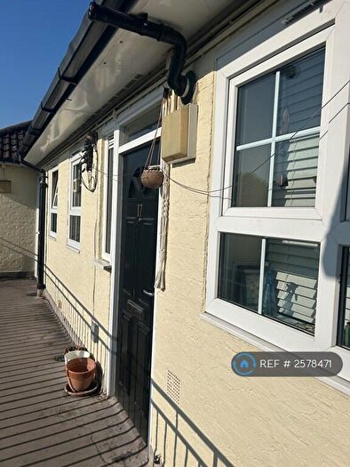 1 Bedroom Flat To Rent In Barville Close, London, SE4