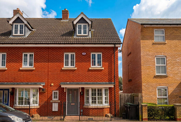 4 Bedroom End Of Terrace House For Sale In Reeve Road, Stansted, Essex, CM24