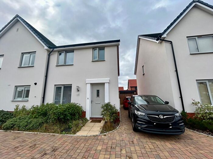 3 Bedroom Semi-Detached House To Rent In Allens Drive, Trimley St. Martin, IP11