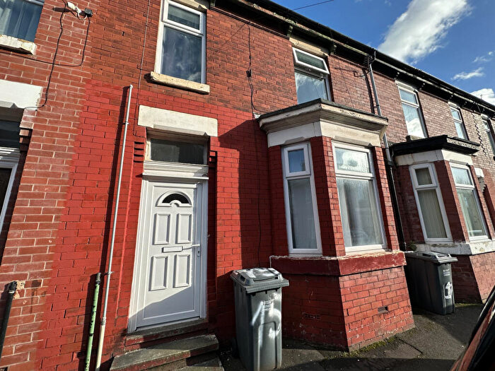 3 Bedroom Terraced House To Rent In Swayfield Avenue, Manchester, M13