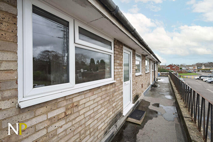 2 Bedroom Apartment To Rent In A The Willows, Colchester, CO2