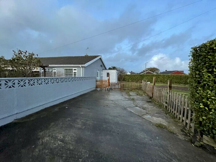 2 Bedroom Bungalow To Rent In Saundersfoot, SA69