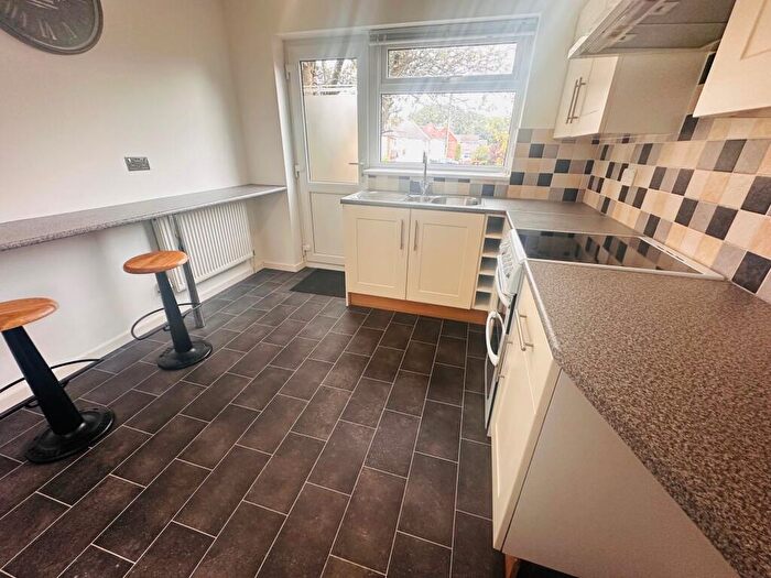 2 Bedroom House To Rent In Kingswell Road, Bournemouth, BH10