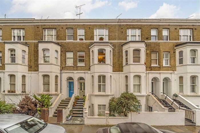 1 Bedroom Flat For Sale In Westcroft Square, Hammersmith, W6