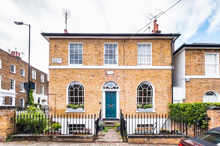 2 Bedroom Flat To Rent In Ripplevale Grove London, N1