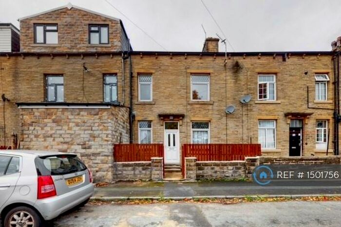 2 Bedroom Terraced House To Rent In Hartley Street, Halifax, HX1