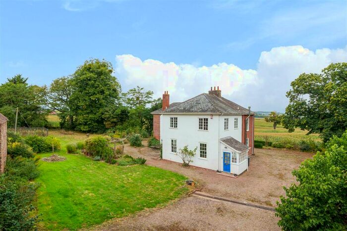 4 Bedroom Detached House For Sale In Hereford Road, Ledbury, HR8