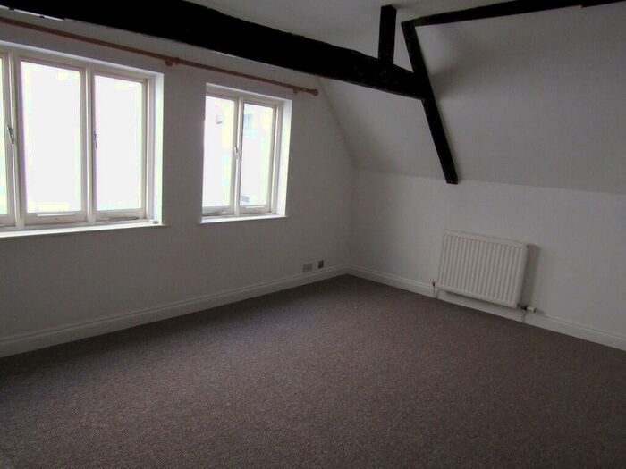 1 Bedroom Apartment To Rent In North Row, Warminster, BA12