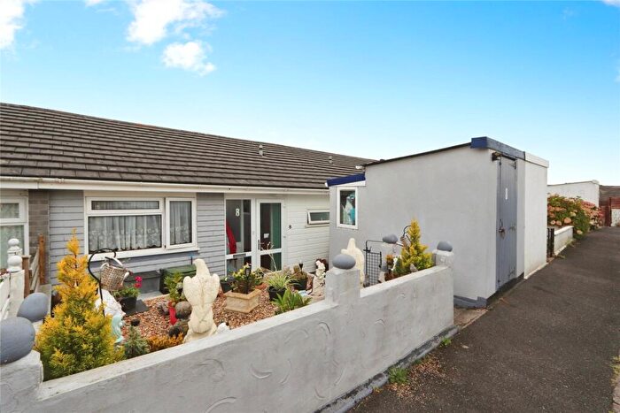 1 Bedroom Bungalow For Sale In Clovelly Gardens North, Bideford, Devon, EX39