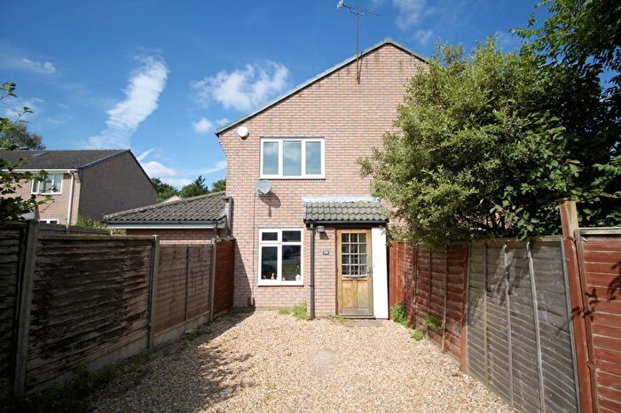 2 Bedroom End Of Terrace House To Rent In Creedy Gardens, West End, Southampton, SO18