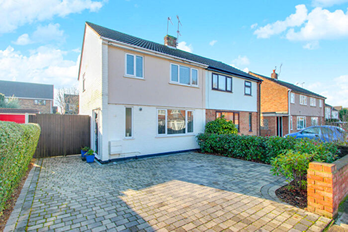 3 Bedroom Semi-Detached House For Sale In Dorothy Gardens, Thundersley, SS7