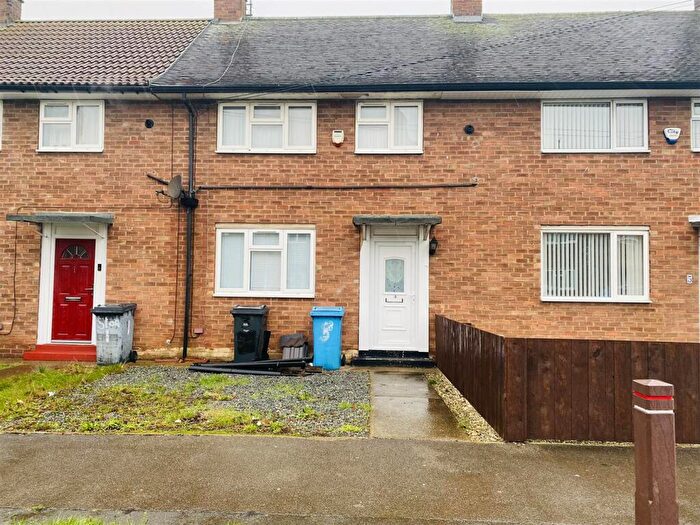 2 Bedroom House For Sale In Stonebridge Avenue, Hull, HU9