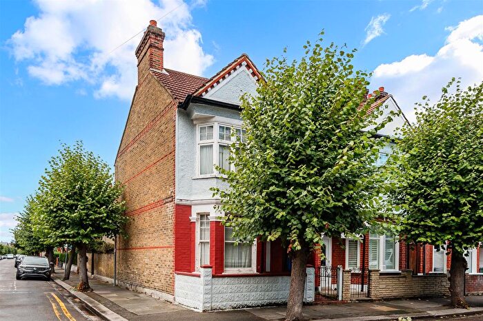 3 Bedroom Property For Sale In Birdhurst Road, Colliers Wood, SW19