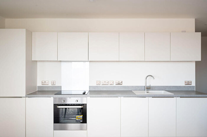 3 Bedroom Flat To Rent In The Kell, Gillingham Gate Road, Gillingham, ME4