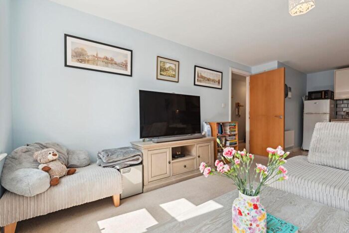 2 Bedroom Flat For Sale In Bedford Street, Ampthill, MK45