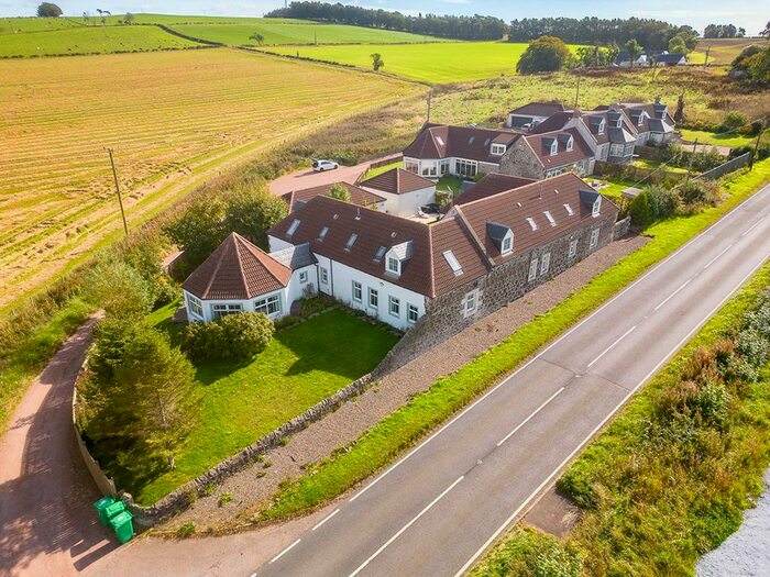 4 Bedroom Semi-Detached House For Sale In Kame Steadings, Cupar, KY15