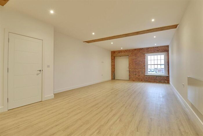 2 Bedroom Flat For Sale In Royal Clarence Yard, Weevil Lane, Gosport, PO12