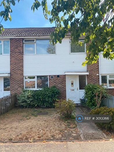 3 Bedroom Terraced House To Rent In Tavistock Close, Romsey, SO51