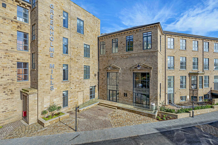 2 Bedroom Flat To Rent In Greenholme Mills, Burley In Wharfedale, Ilkley, Uk, LS29