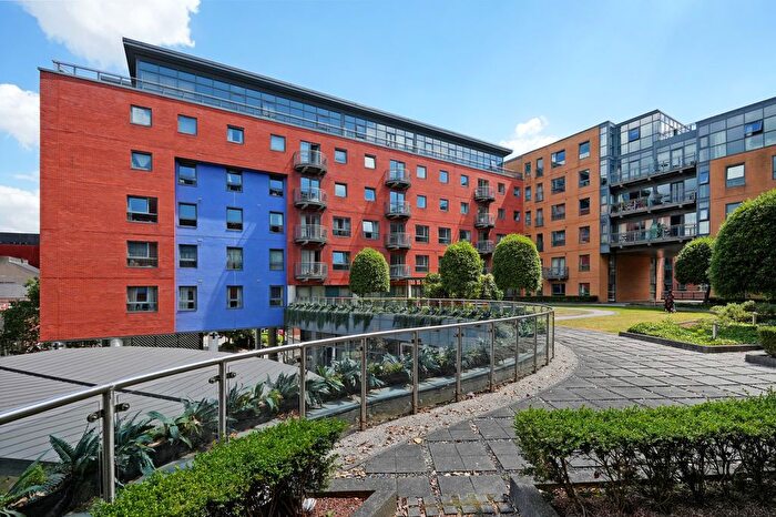 2 Bedroom Flat For Sale In West One City, Fitzwilliam Street, Sheffield, S1