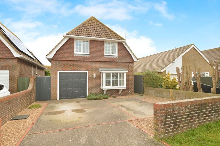 3 Bedroom Detached House For Sale In Williamson Road, Lydd On Sea, Romney Marsh, Kent, TN29