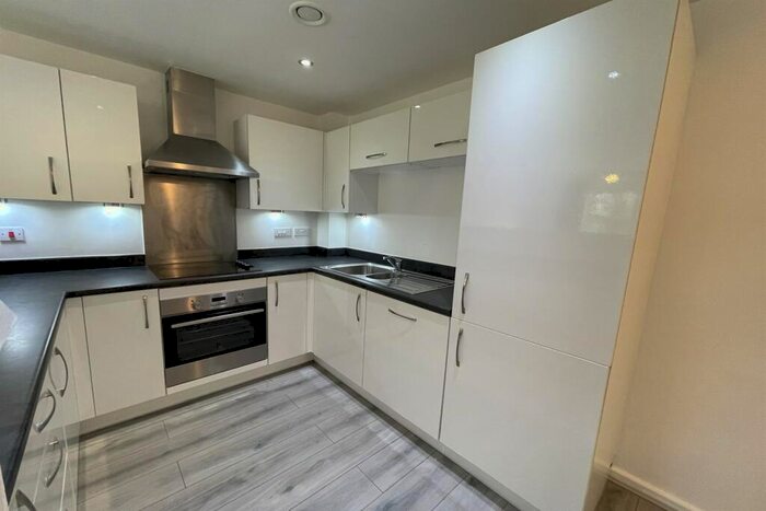 2 Bedroom Apartment To Rent In Edwin Court, Bridgewater Park, Eccles, M30