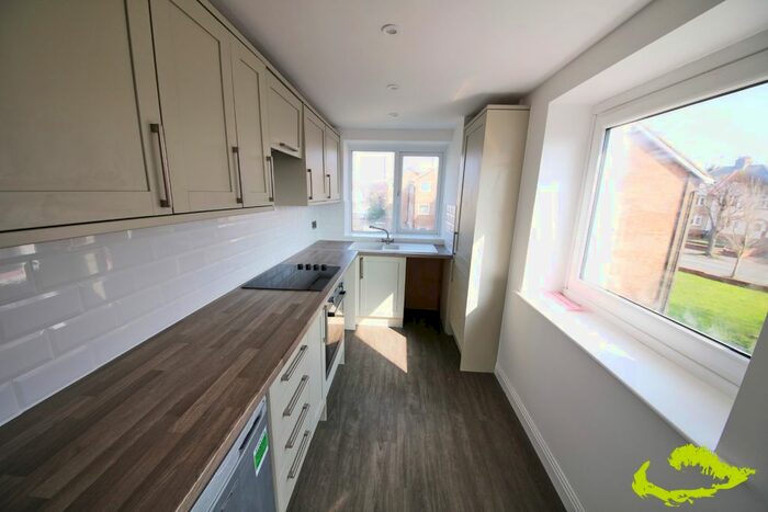 2 Bedroom Flat To Rent In Hangleton Road, Hove, BN3