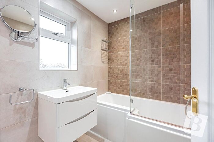 3 Bedroom Terraced House For Sale In Milburn Crescent, Chelmsford, Essex, CM1