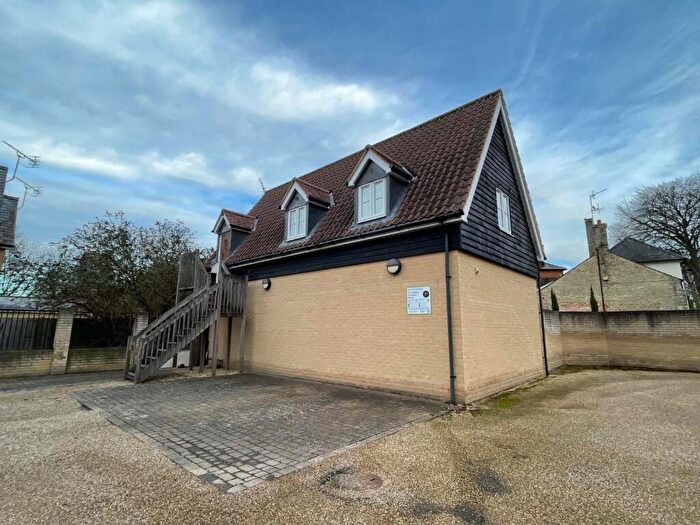 1 Bedroom Coach House To Rent In Mill Park Gardens, Mildenhall, IP28