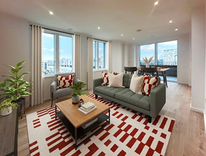 2 Bedroom Flat For Sale In " Bed Apartment" At Silvermere Drive, Stonehill Business Park, London, N18