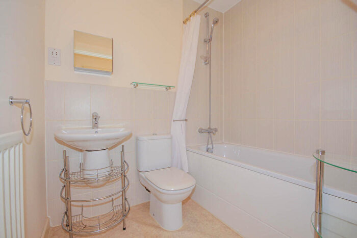 1 Bedroom Apartment To Rent In Wyke House, Swindon, Wiltshire, SN25