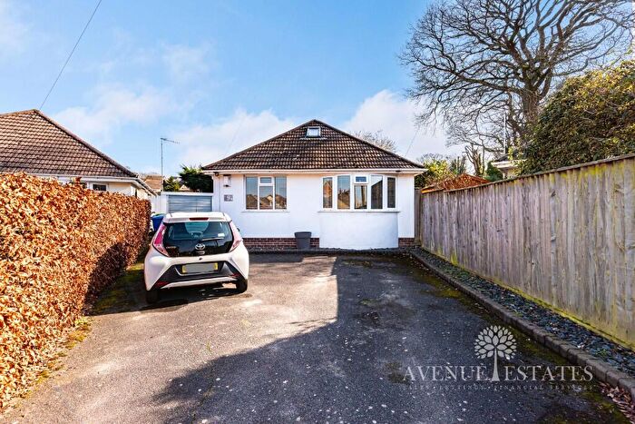 3 Bedroom Bungalow For Sale In Otter Road, Poole, Dorset, BH15