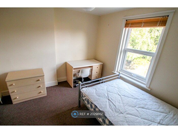 5 Bedroom Detached House To Rent In Nortoft Road, Bournemouth, BH8