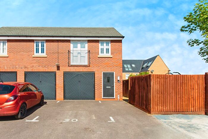 2 Bedroom Detached House For Sale In Trinity Way, Papworth Everard, Cambridge, CB23