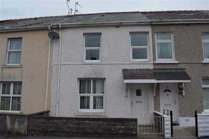 3 Bedroom Property To Rent In Derwent Street, Llanelli, Carmarthenshire, SA15