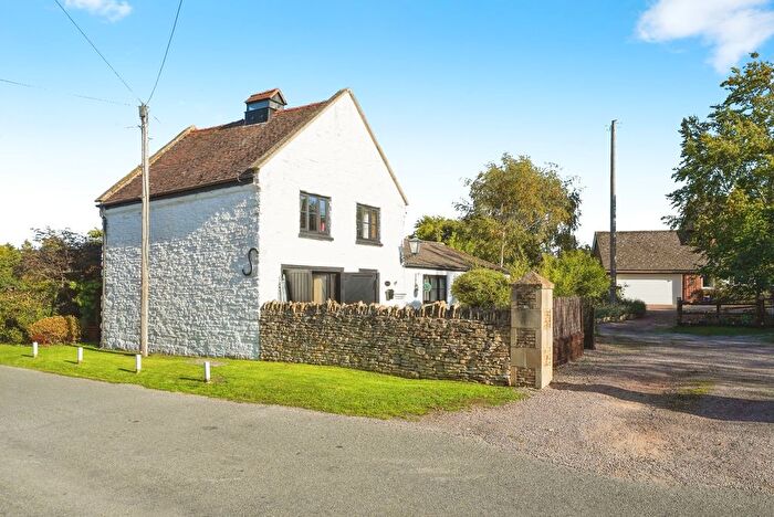2 Bedroom Detached House For Sale In Churchend, Twyning, Tewkesbury, Gloucestershire, GL20
