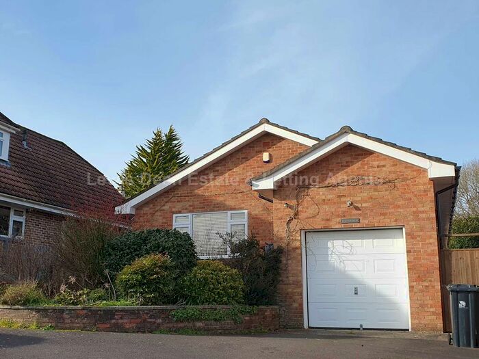 3 Bedroom Detached Bungalow To Rent In Flowers Drove, Lytchett Matravers, Poole, BH16