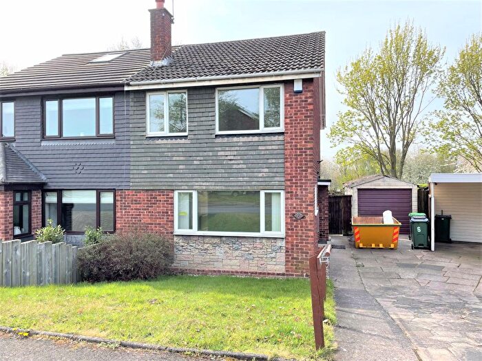 3 Bedroom Semi-Detached House To Rent In Wakes Road, Wednesbury, West Midlands, WS10