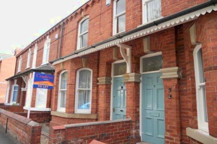 4 Bedroom Terraced House To Rent In Wigginton Terrace, York, YO31